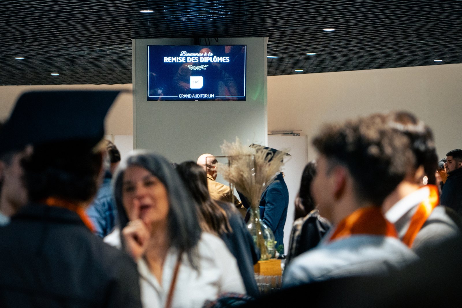 Écran d’accueil « Bienvenue à la remise des diplômes, Grand Auditorium »